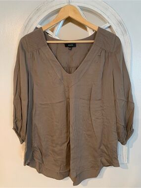 Babaton Relaxed V-Neck Tunic in Taupe